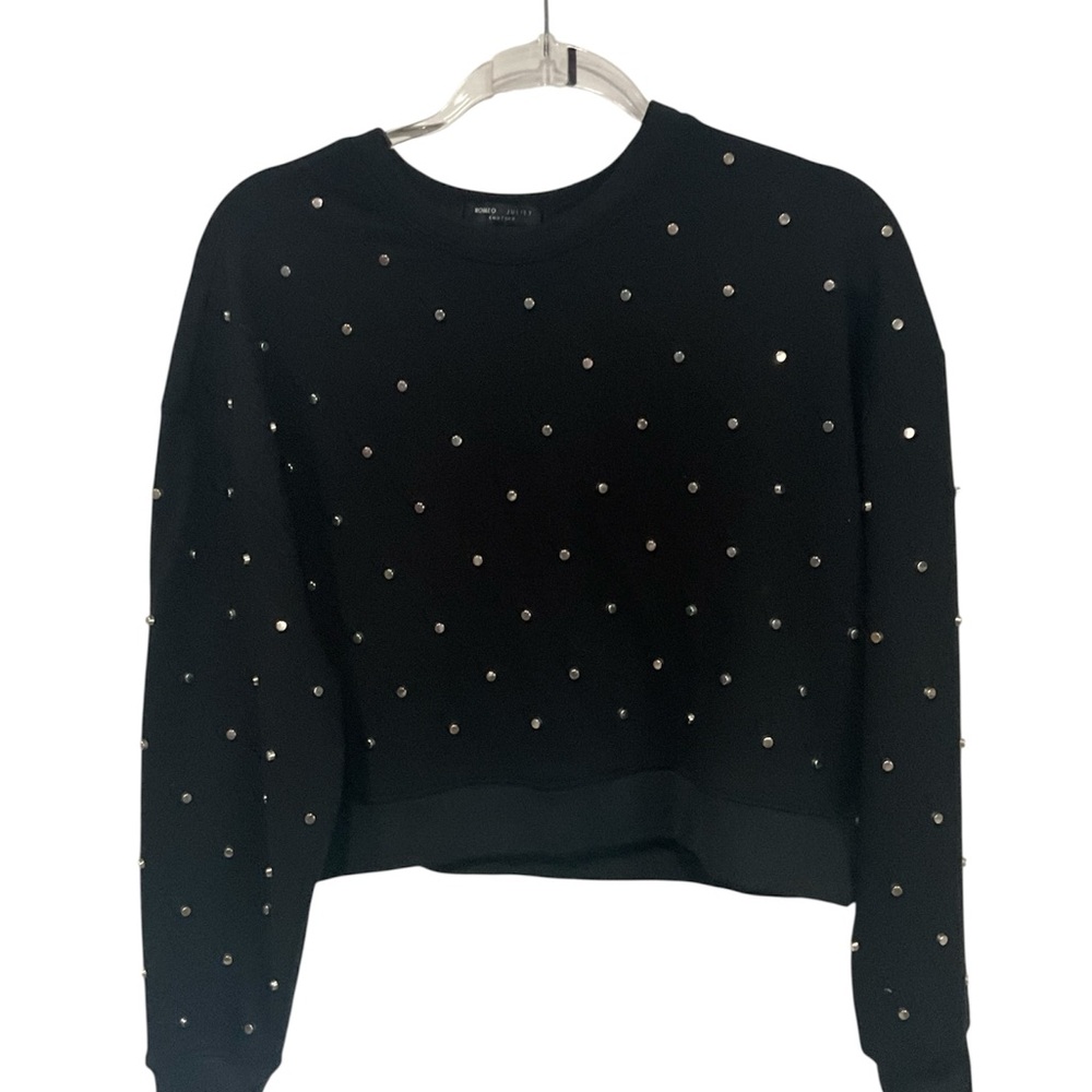 Romeo & Juliet Couture Black Studded Crop Sweatshirt Small